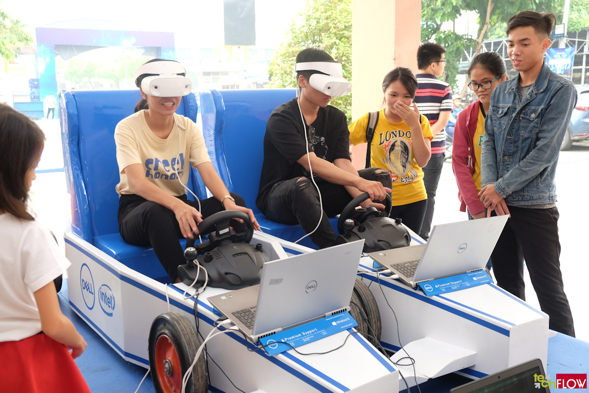 A Day With Dell - HCMC
