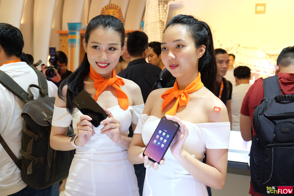 hop-bao-su-kien-xiaomi-7-093