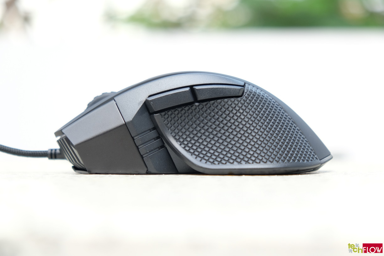 Corsair-IronClaw-RGB-Gaming-Mouse-015