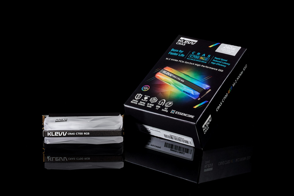 Klevv Crass C700 RGB NVMe M.2 SSD 002