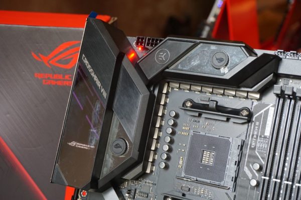 asus-rog-crosshair-viii-formula-002
