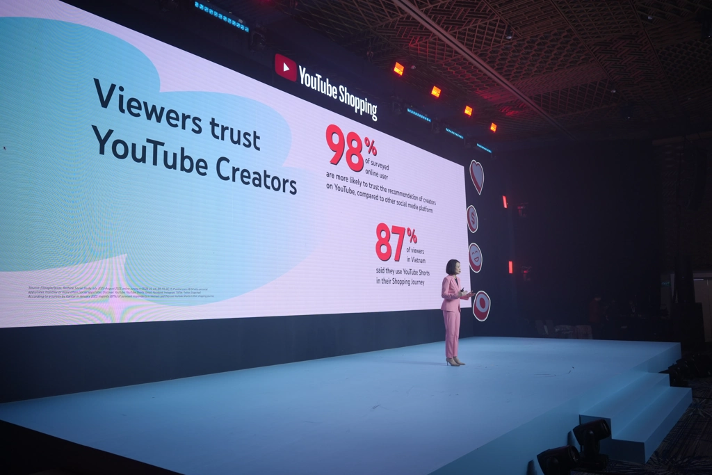 Bà mukpim anantachai giám đốc Đối tác youtube việt nam & thái lan