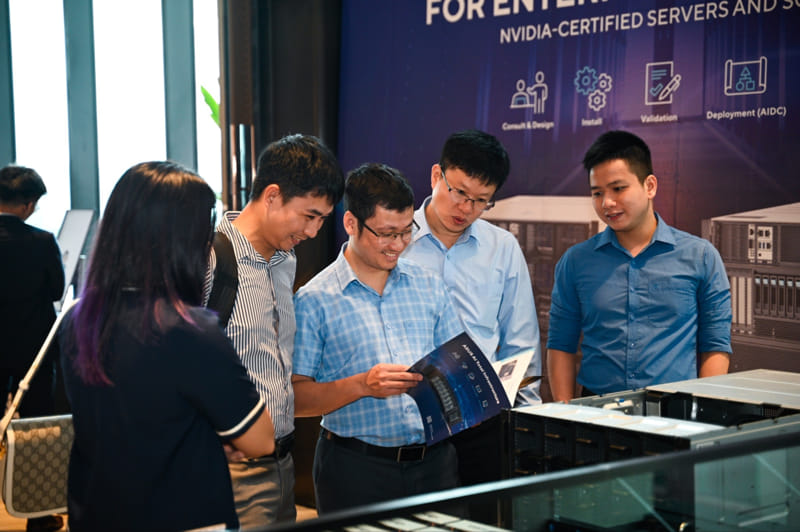 Asus ubiquitous ai 001
