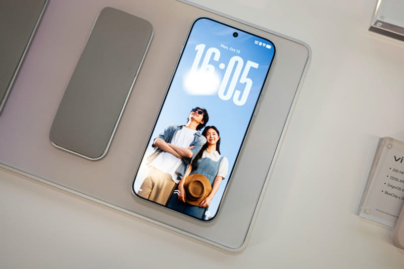 Vivo x300 004
