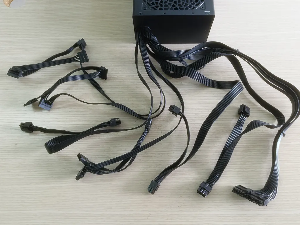 Silverstone atis 750 bronze 005