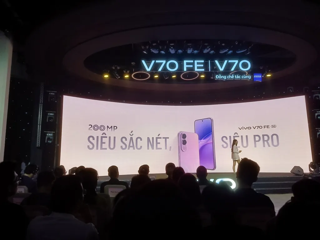 Vivo ra mat v70fe v70 008