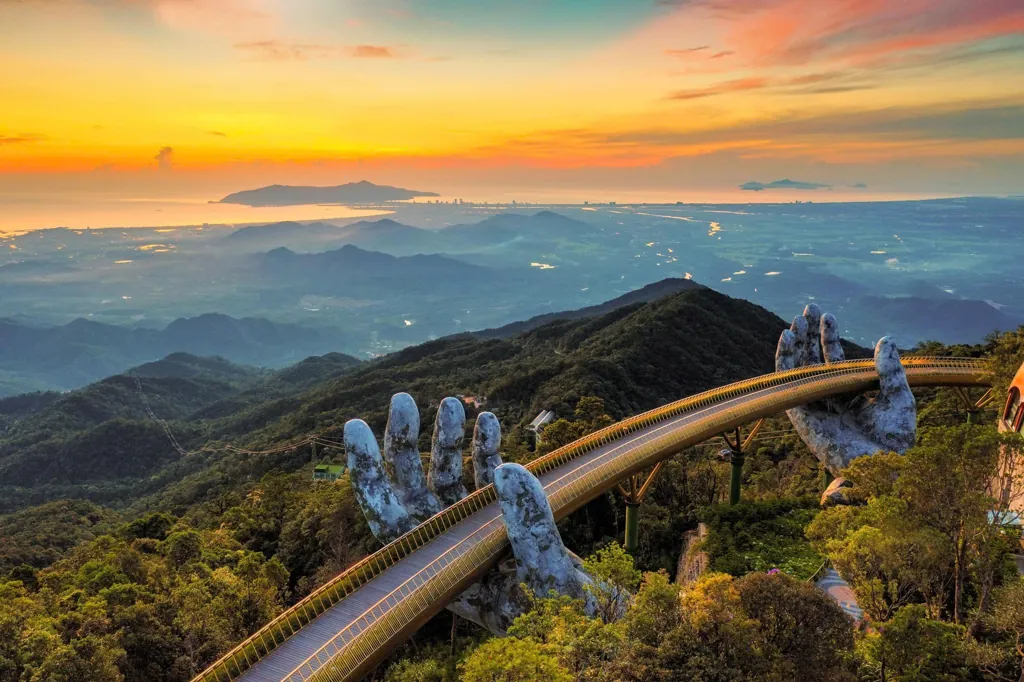 Cau vang da nang